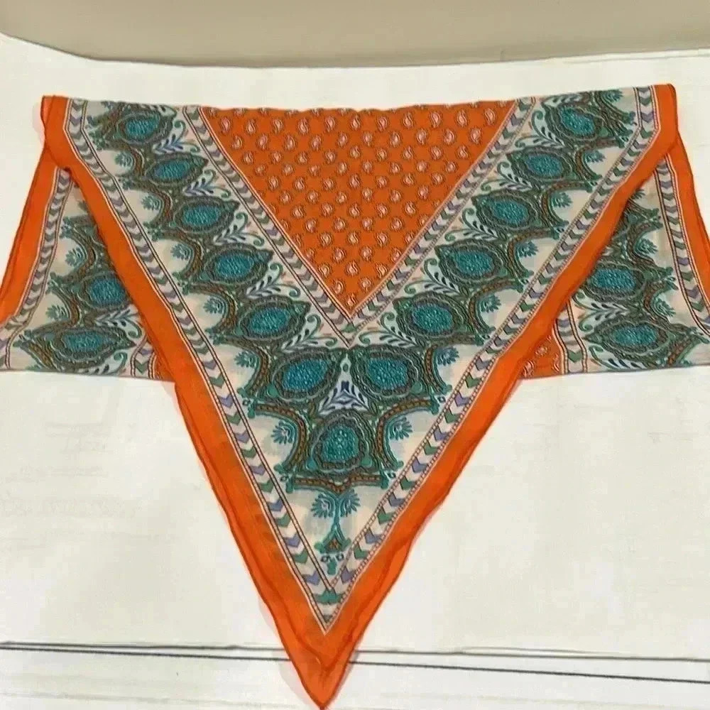 Scarf - Picture 2 of 4